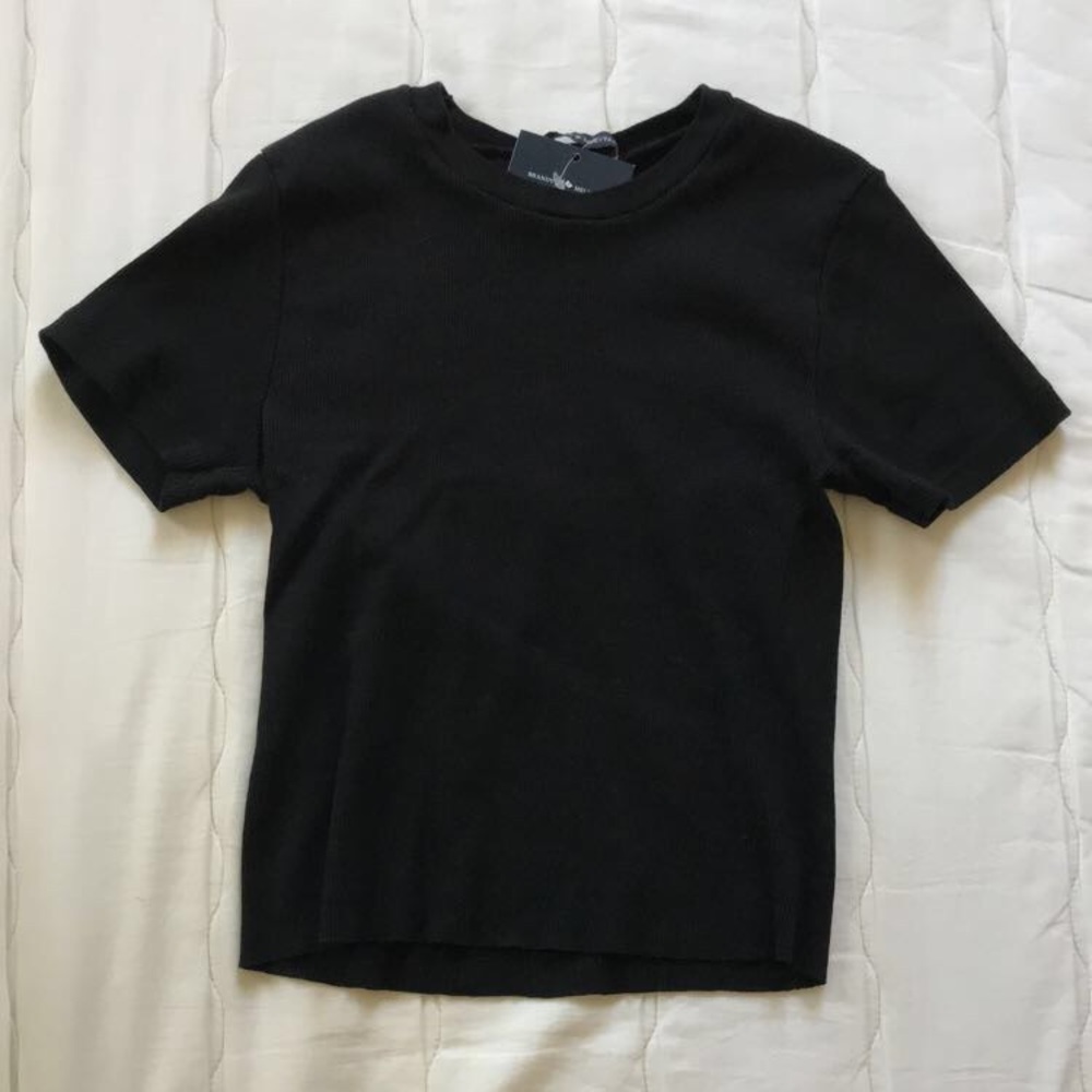 New Brandy Melville black top!